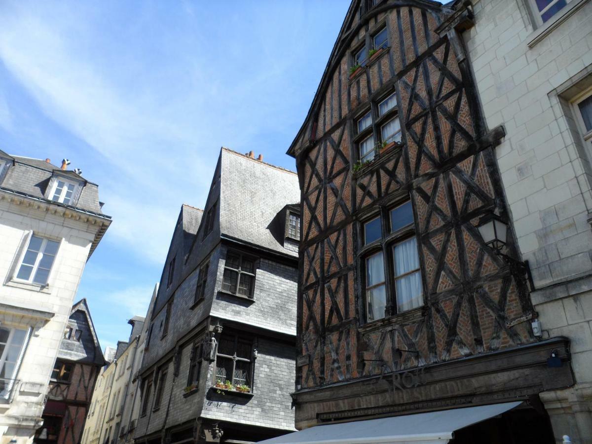 Gite De La Tour De Guise 1 Tours Buitenkant foto